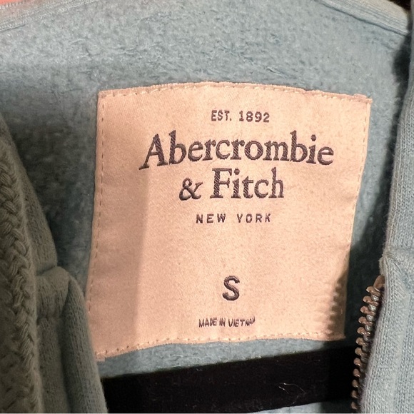 A&F jacket size small - Picture 4 of 5